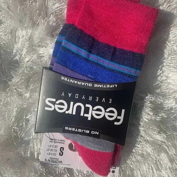 Feetures Everyday Cushioned Socks - Picture 4 of 8